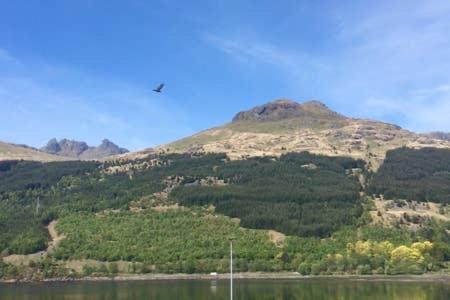 Twostones Self Catering Cottage Arrochar Buitenkant foto